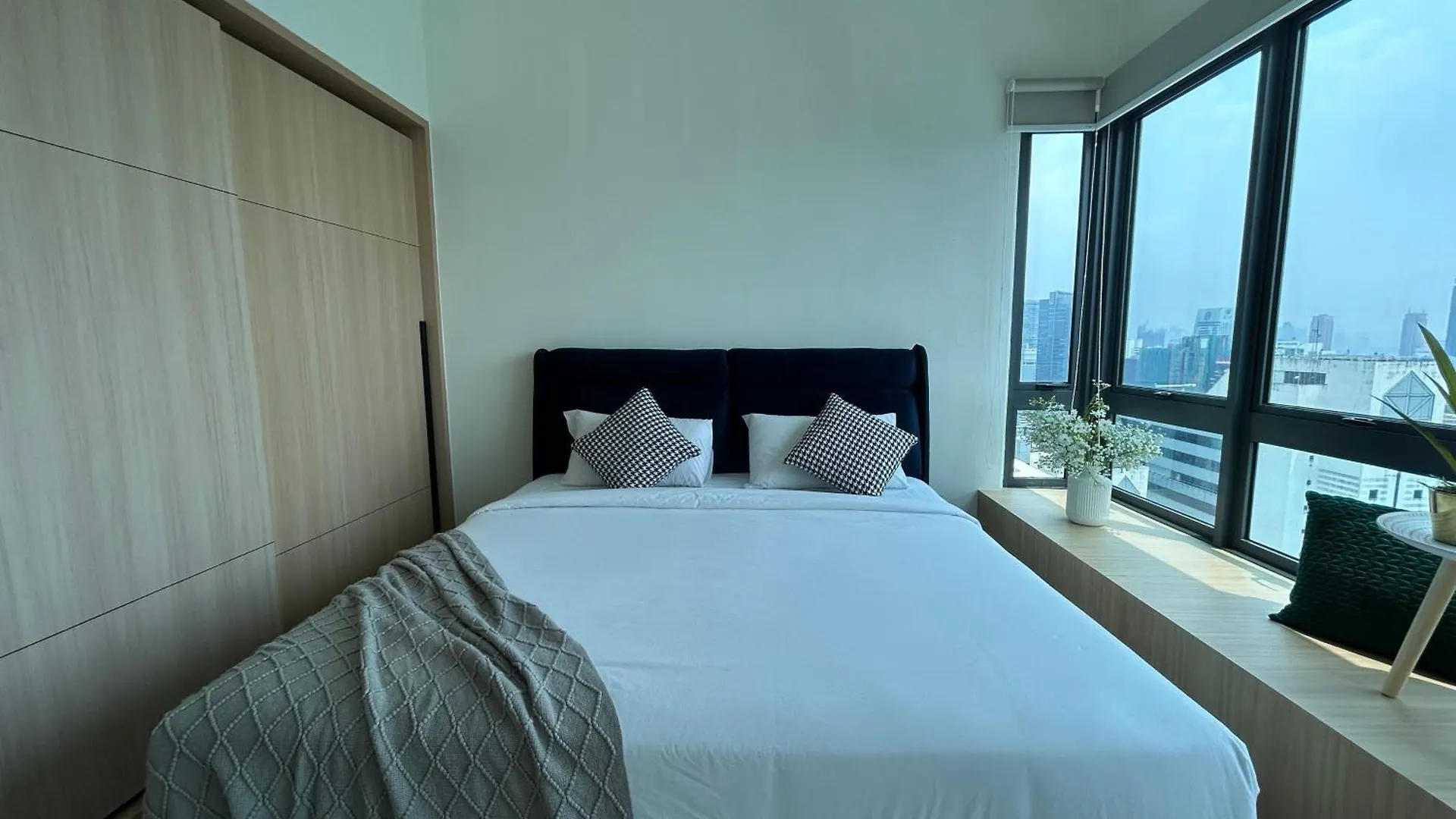 Appartamento Luxe Infinitum Klcc By Wsd Kuala Lumpur 0*,